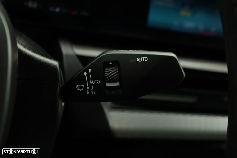 BMW 520 d Pack Desportivo M - 18