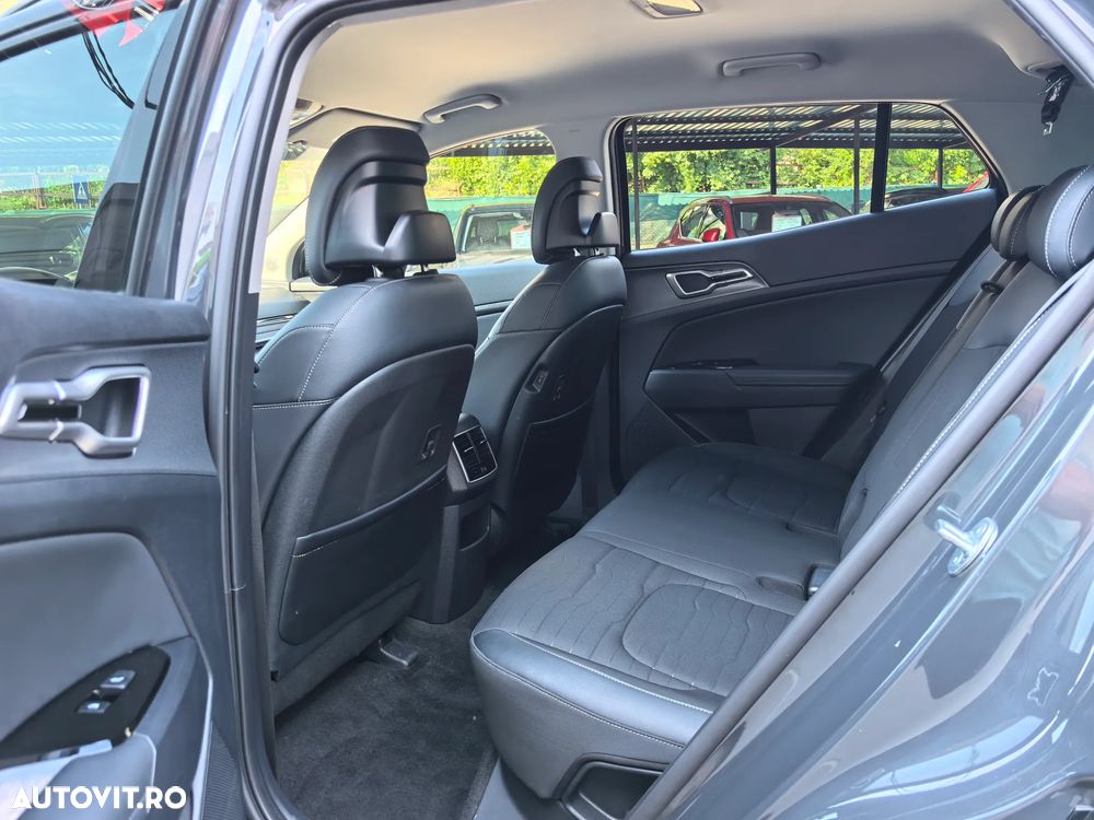 Kia Sportage 1.6 T-GDI PHEV 6AT 4x4 Business Line - 15