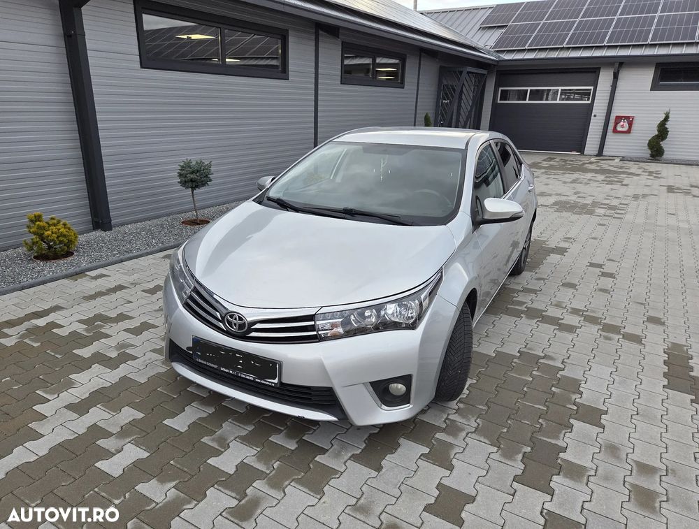 Toyota Corolla 1.6 Valvematic Luna - 2