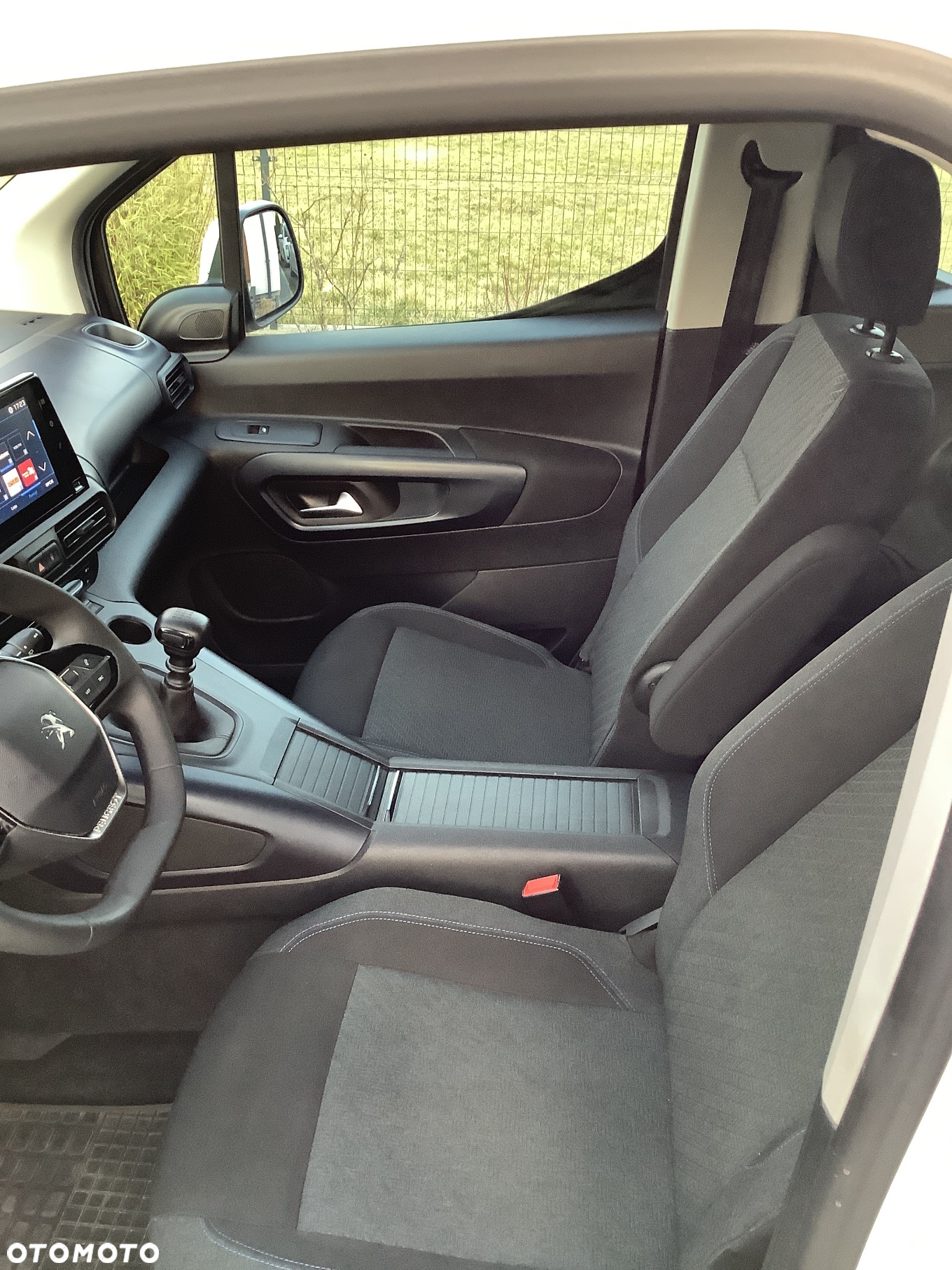 Peugeot Rifter 1.5 BlueHDI Allure Pack S&S - 15
