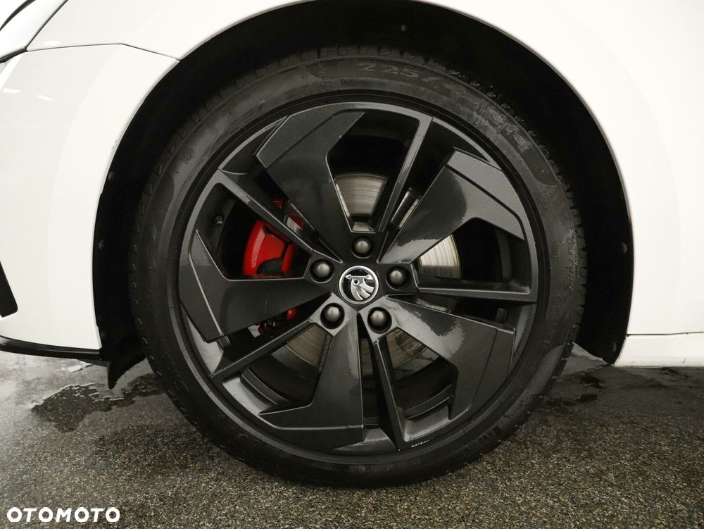 Skoda Octavia 2.0 TDI RS DSG - 13