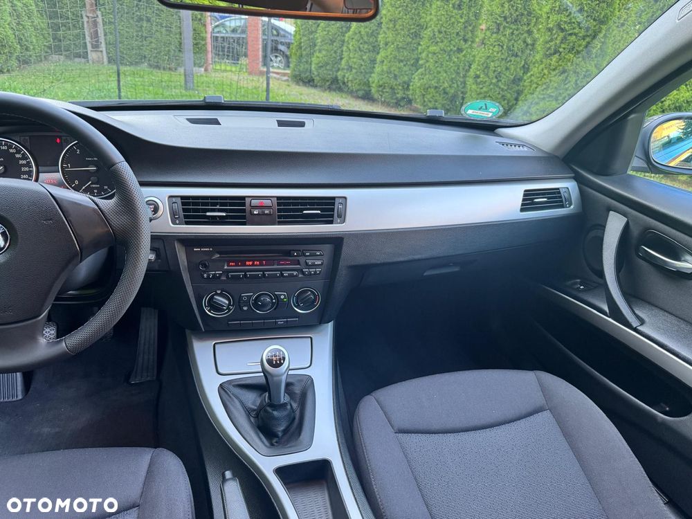 BMW Seria 3 318d DPF Edition Lifestyle - 20