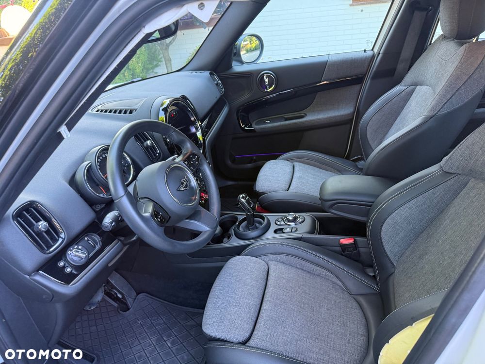 MINI Countryman Cooper Classic Trim - 22