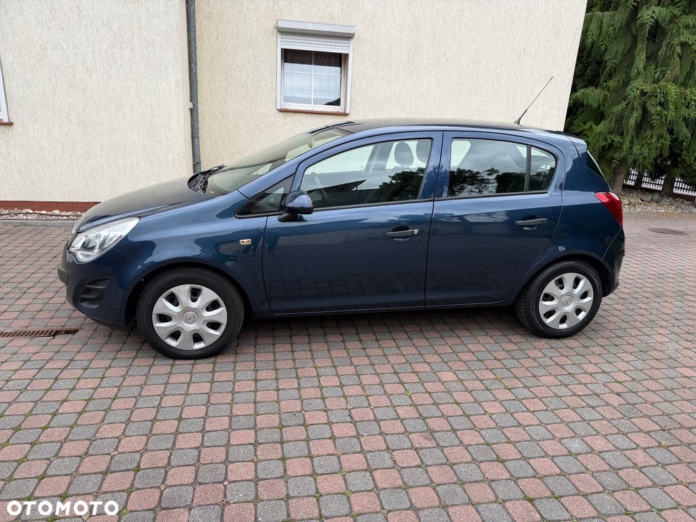 Opel Corsa 1.2 16V Essentia - 3