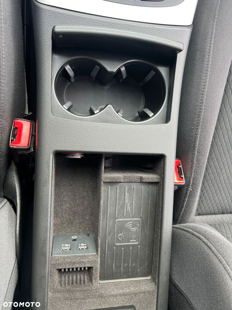 Audi A6 Avant 2.0 TDI Ultra - 10