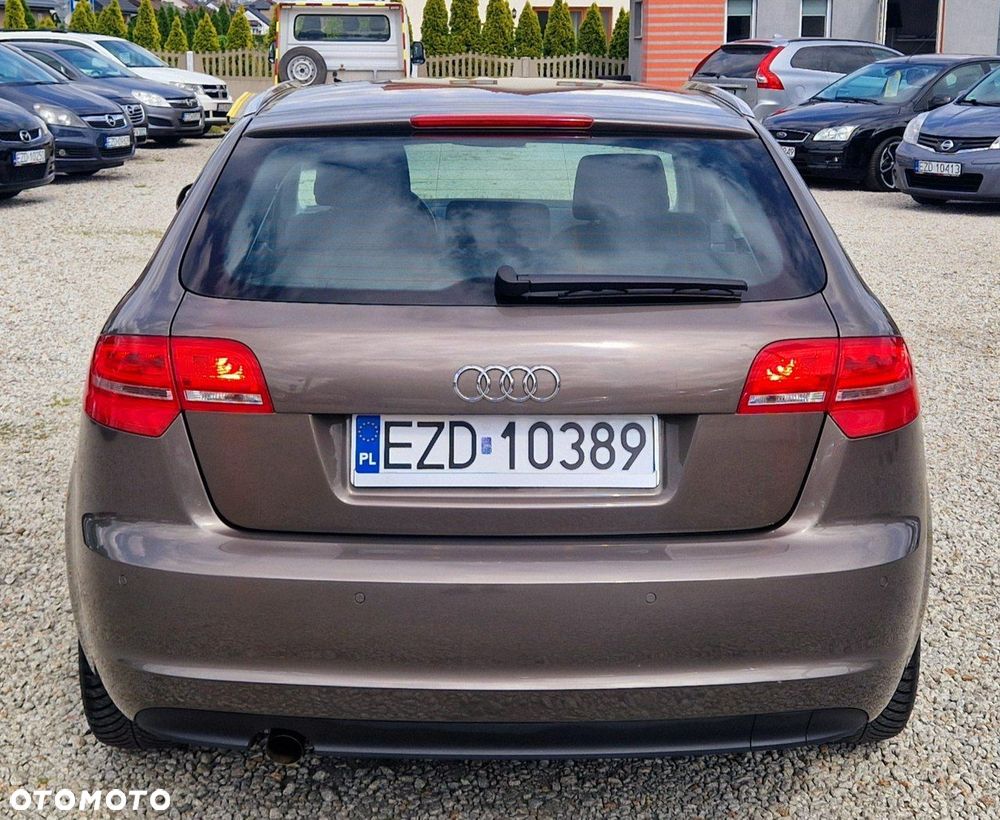 Audi A3 Sportback 1.6 TDI S tronic Attraction - 12