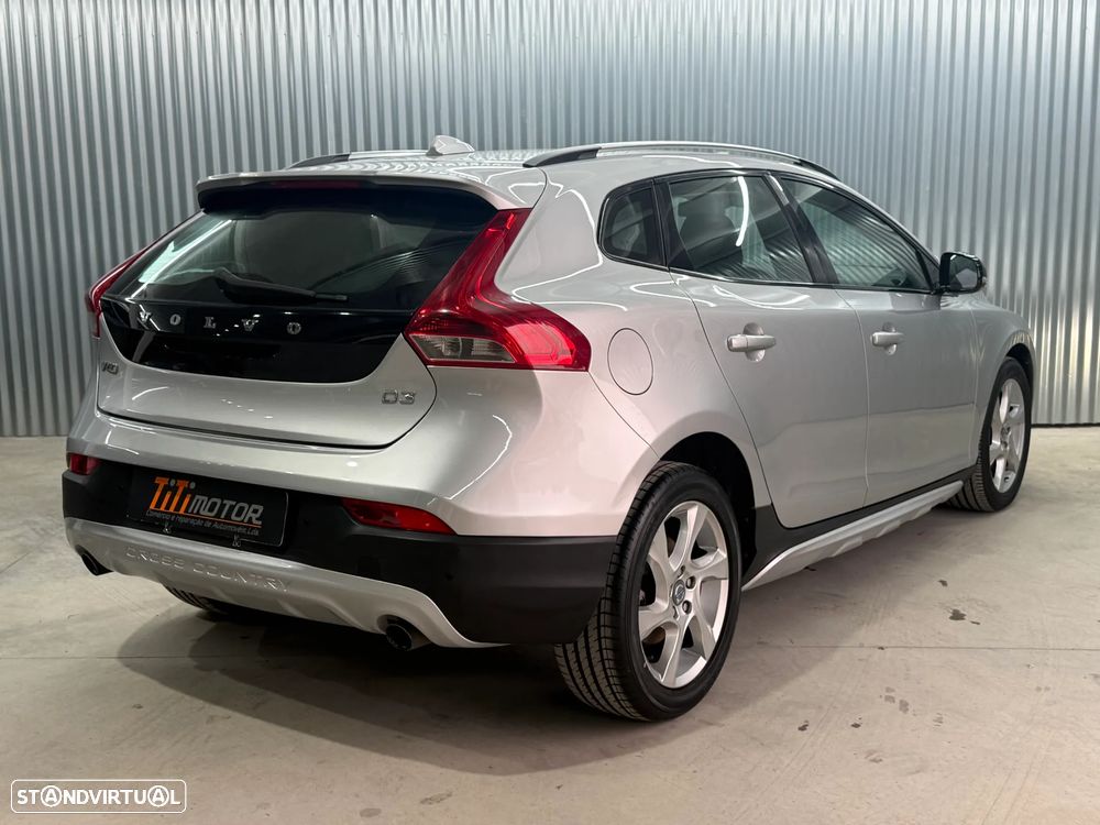 Volvo V40 Cross Country 2.0 D3 Momentum - 7