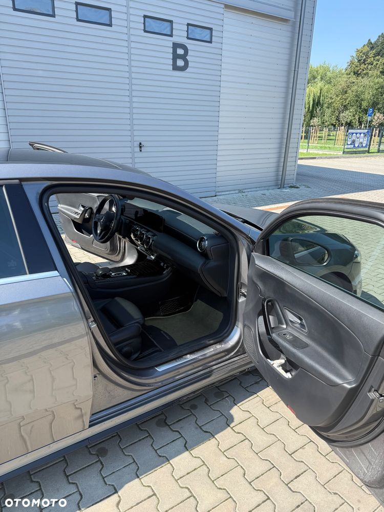 Mercedes-Benz Klasa A 180 d 7G-DCT - 19
