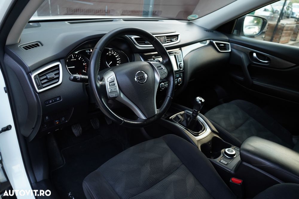 Nissan X-Trail 1.6 dCi ALL-MODE 4x4i N-Connecta - 16