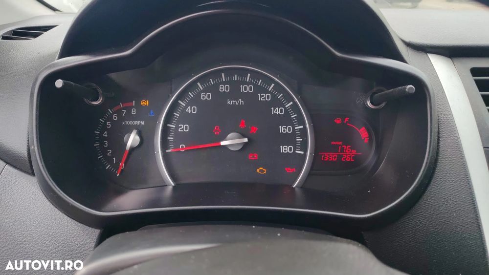 Suzuki Celerio 1.0 GL - 5