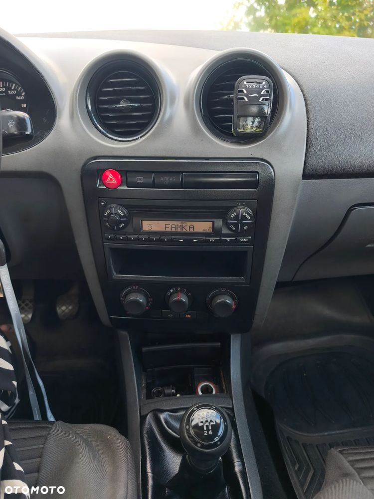 Seat Ibiza 1.4 16V Comfort Edition - 9