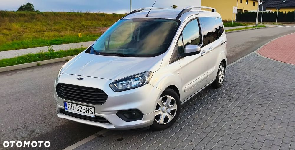 Ford Tourneo Courier 1.5 TDCi Trend - 6