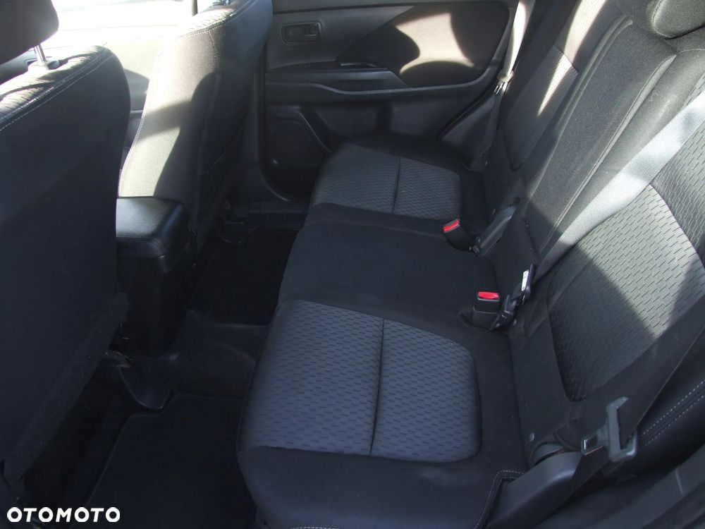 Mitsubishi Outlander 2.0 City Style 2WD - 8