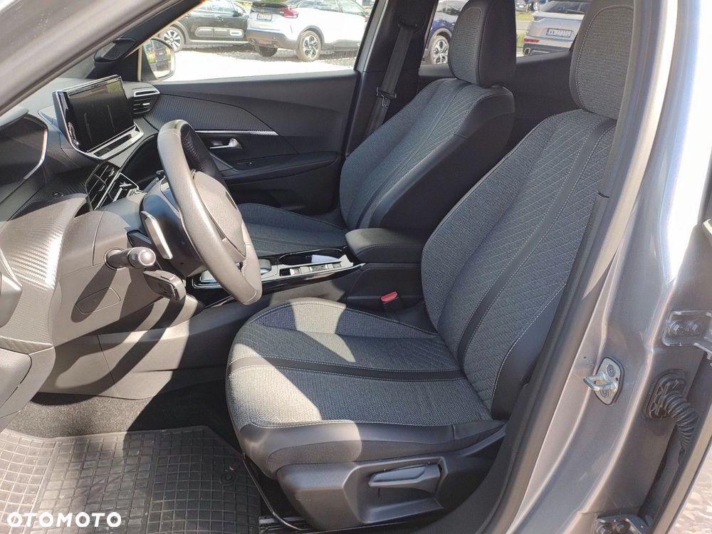 Peugeot 2008 1.2 PureTech Allure S&S EAT8 - 8