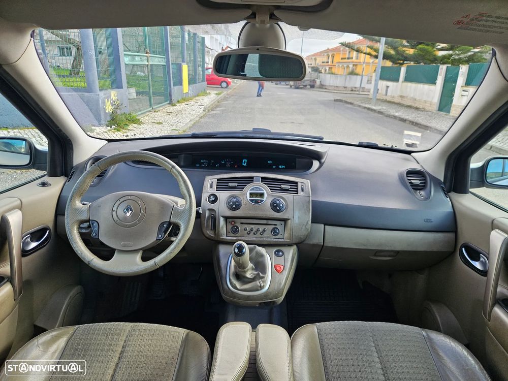 Renault Scénic 1.5 dCi Privilège Luxe - 6
