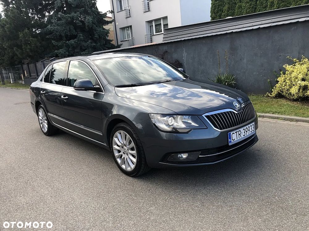 Skoda Superb 2.0 TDI 4x4 Elegance - 3