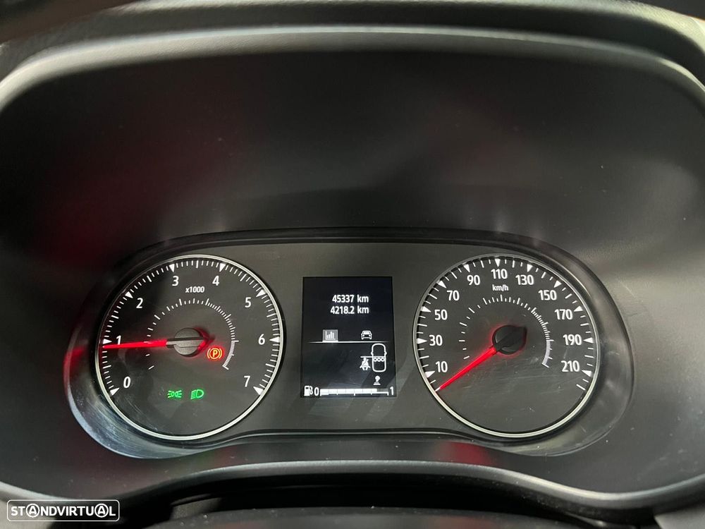 Dacia Jogger 1.0 TCe Essential 7L - 11