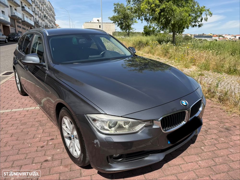 BMW 320 d Auto Line Luxury - 2