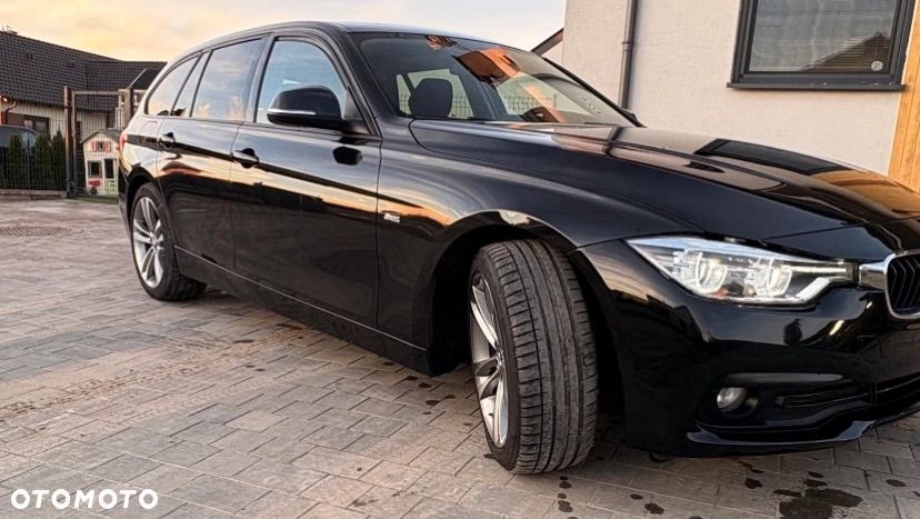 BMW Seria 3 330i Sport Line - 3