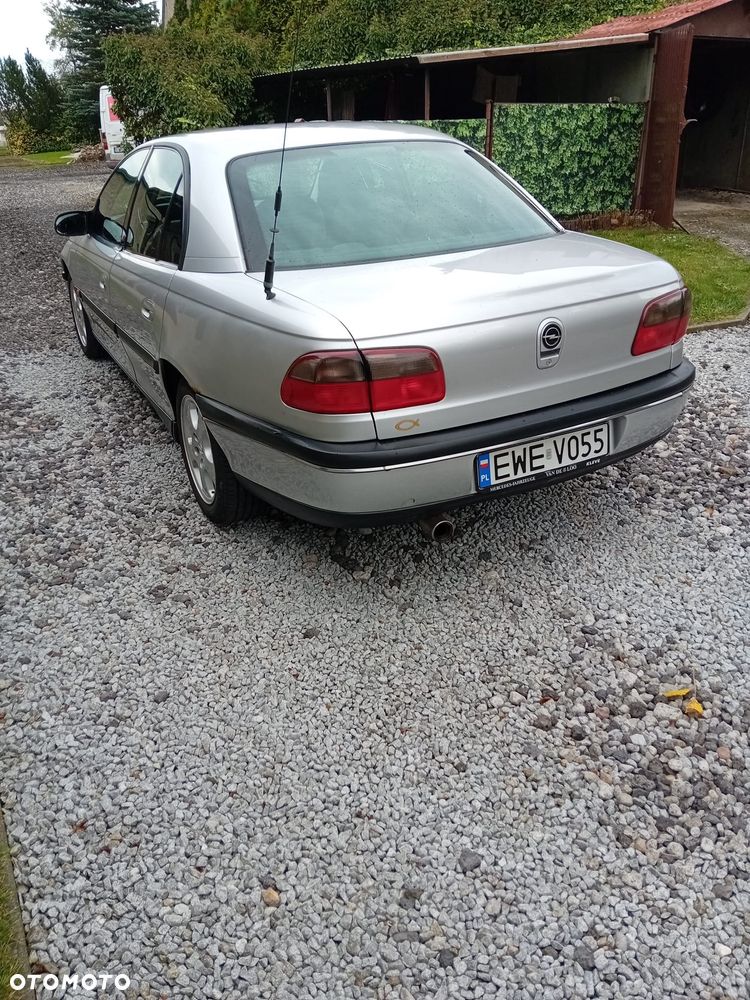 Opel Omega - 2