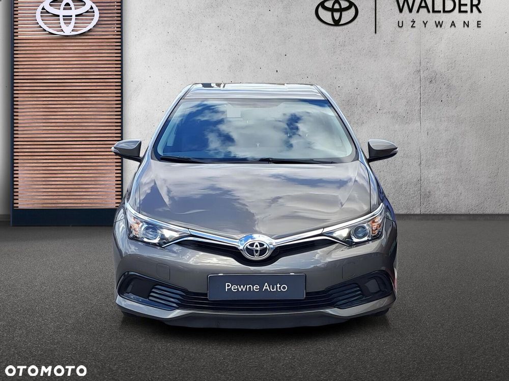 Toyota Auris - 9