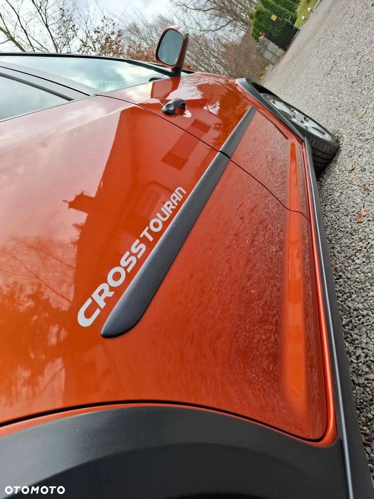 Volkswagen Touran 1.4 TSI Cross - 10