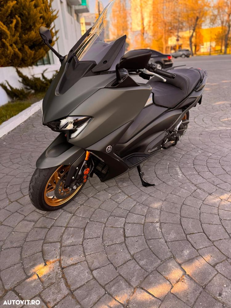 Yamaha TMAX 560 - 1