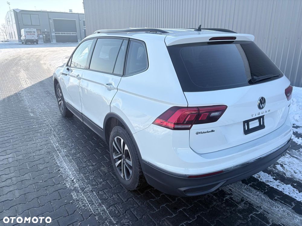 Volkswagen Tiguan - 8
