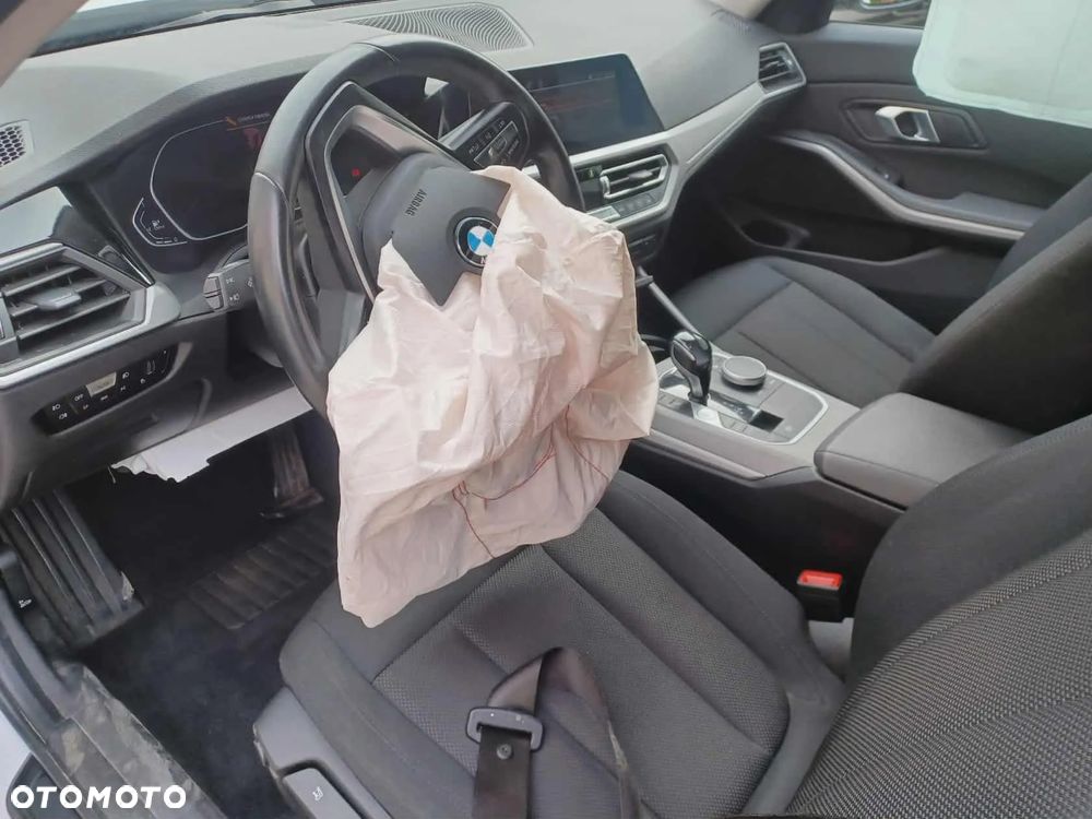 BMW Seria 3 320d xDrive - 5