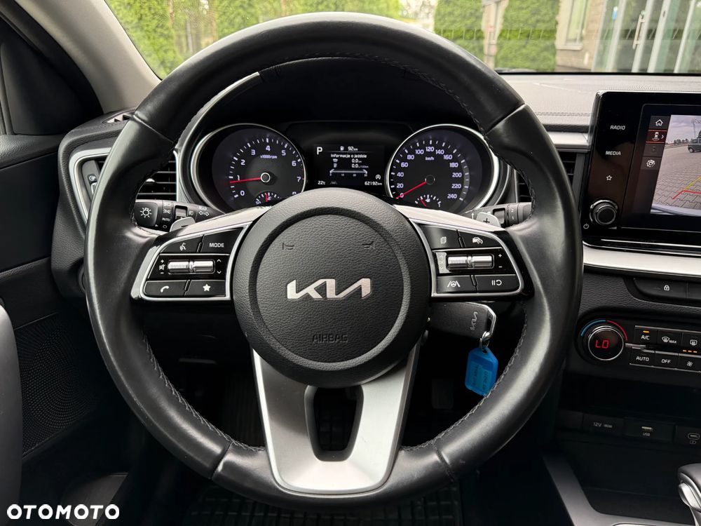 Kia XCeed - 18