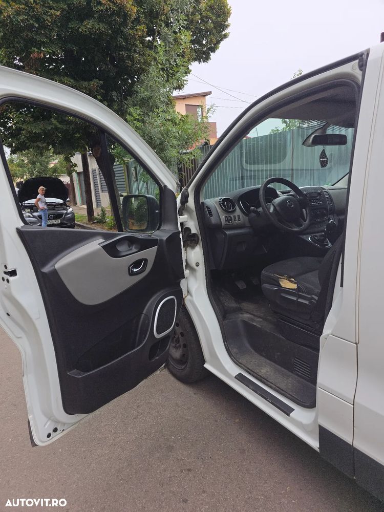 Nissan NV300 - 4