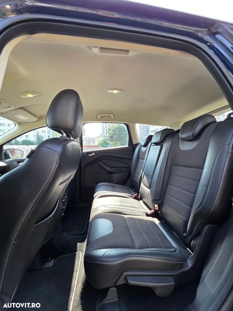 Ford Kuga 2.0 TDCi 4WD Powershift Titanium - 9
