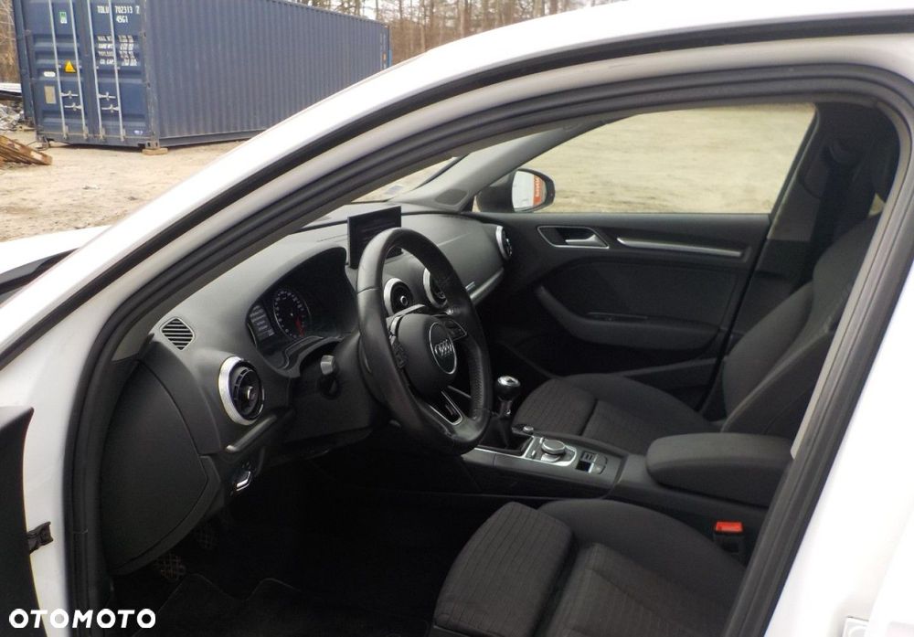 Audi A3 Sportback - 19