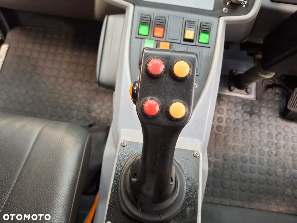 Multicar TREMO CS X56 Wywrotka Zimowe Utrzymanie Pług Śnieżny Napęd 4x4 3351 mth Wywrotka 3 Strony - 23