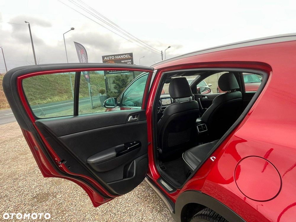 Kia Sportage 2,0 CRDI AWD GT Line - 32