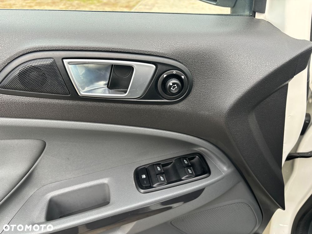 Ford EcoSport 1.0 EcoBoost TREND - 14
