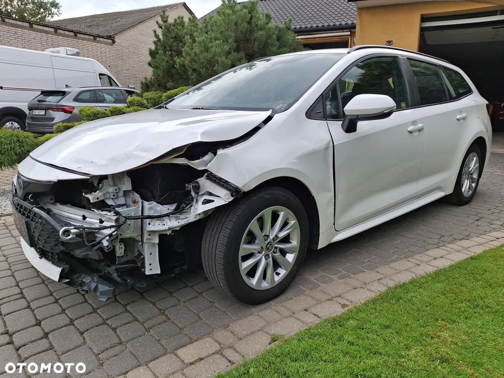 Toyota Camry 2.5 Hybrid Comfort CVT - 6