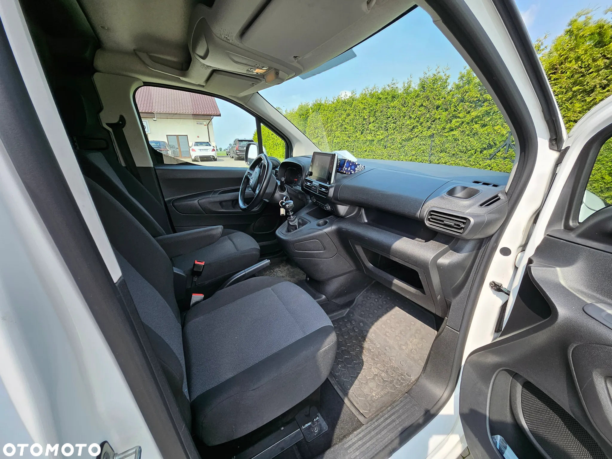 Opel COMBO - 11