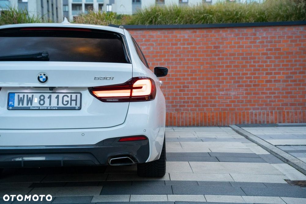 BMW Seria 5 530i xDrive mHEV M Sport sport - 13