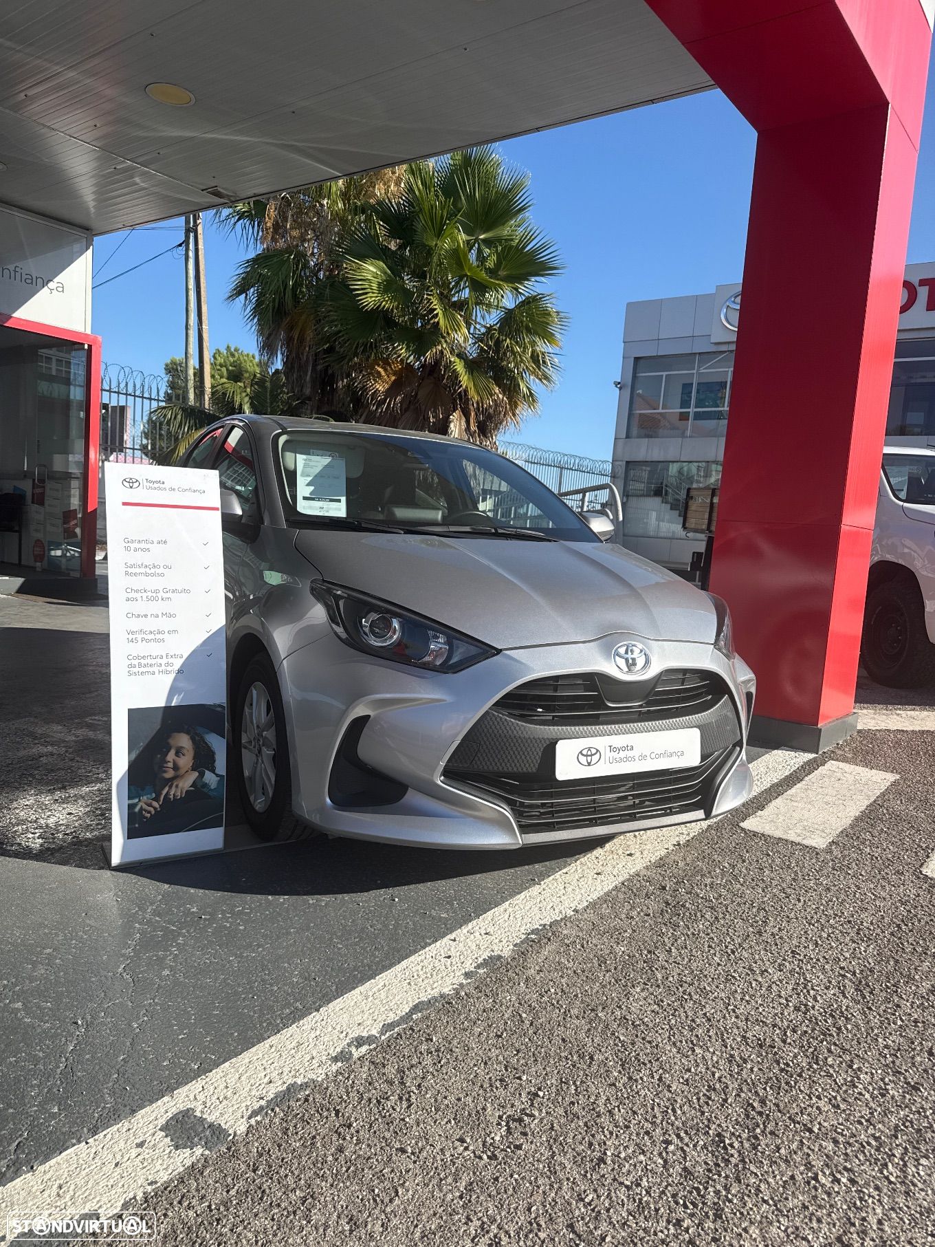 Toyota Yaris 1.0 VVT-i Comfort Plus - 1