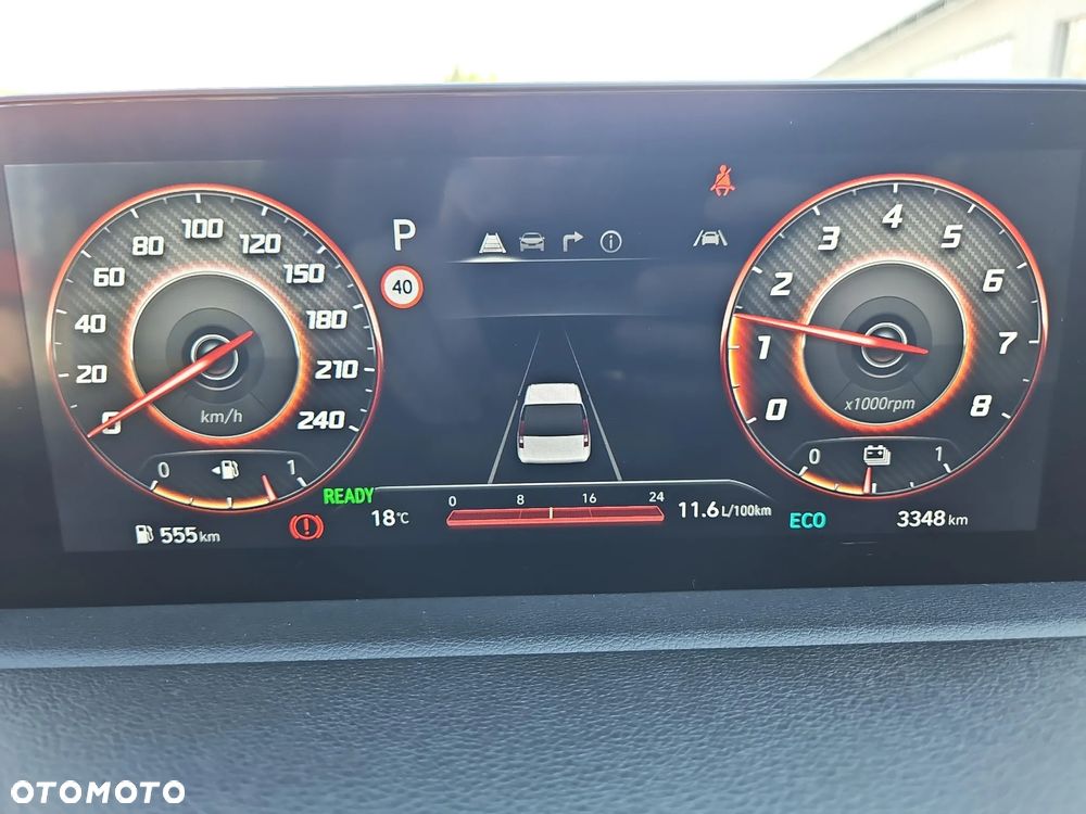 Hyundai Staria 1.6 T-GDI HEV Smart VIP - 14