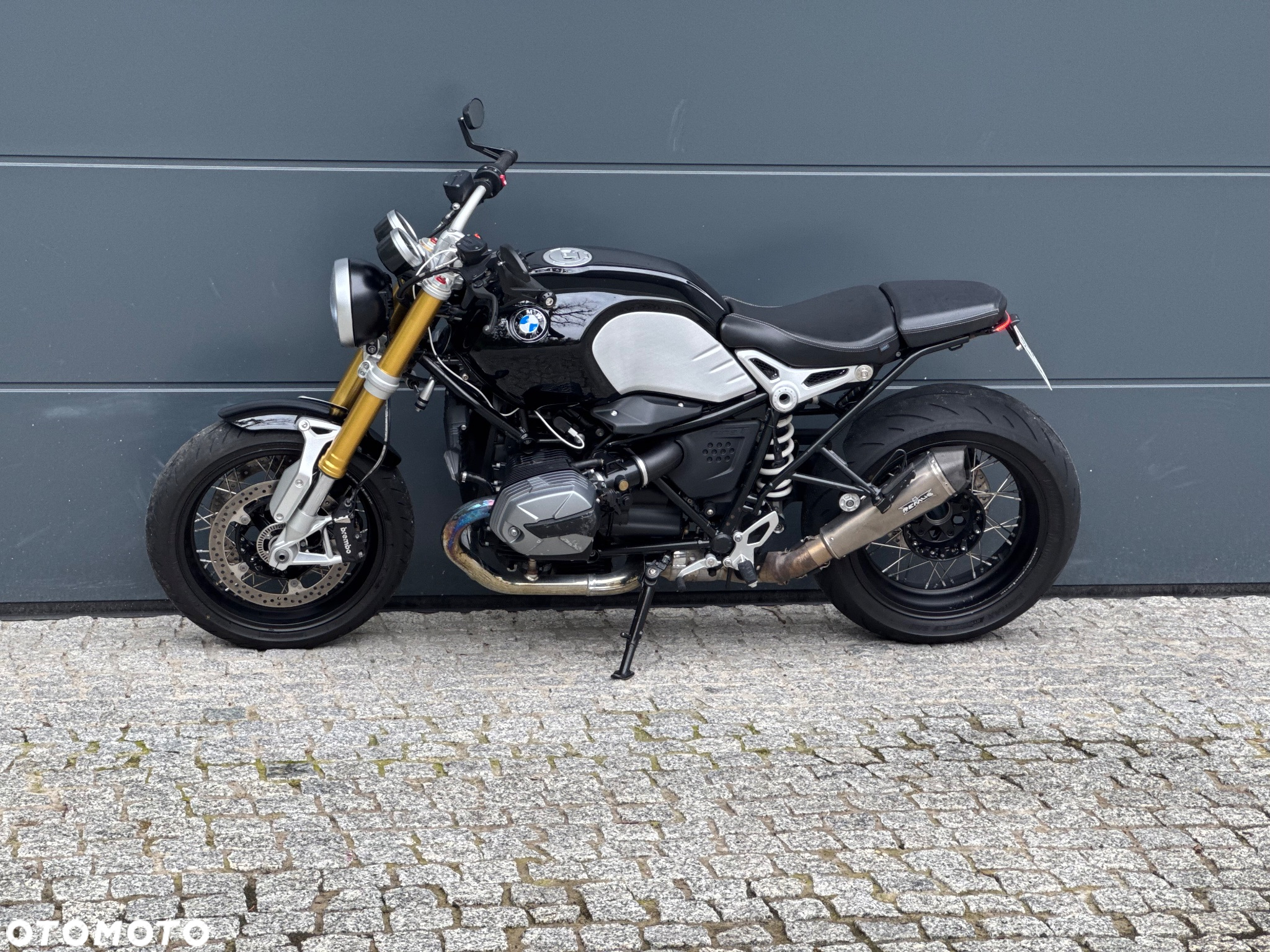 BMW R - 2
