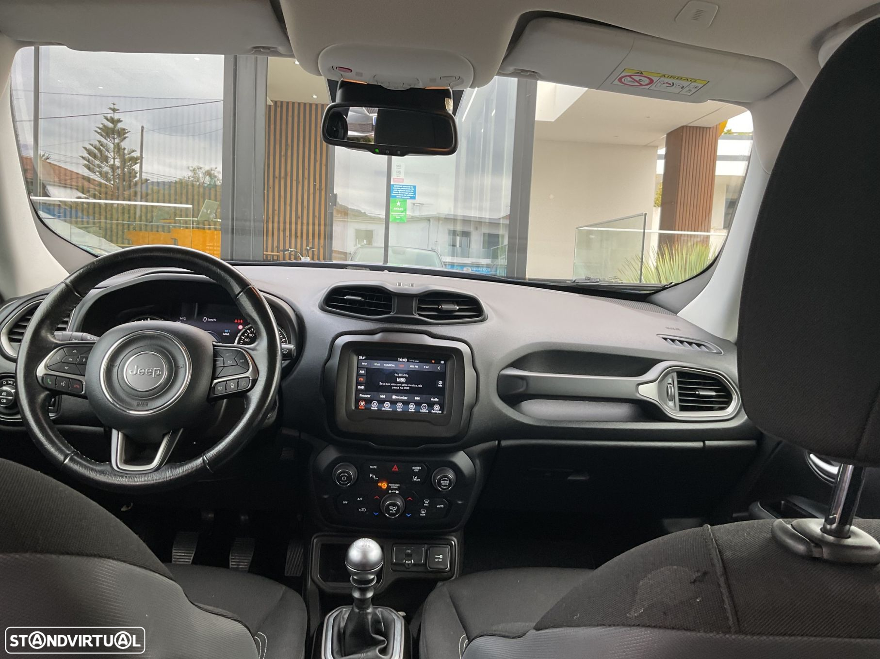 Jeep Renegade 1.0 T Limited - 25