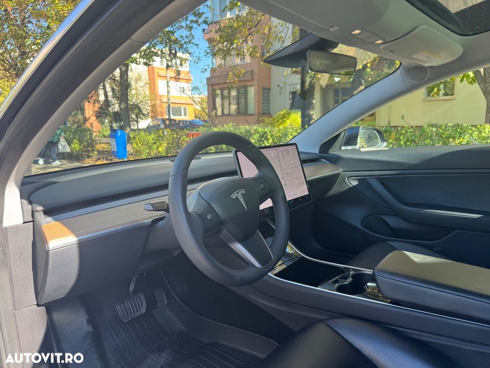 Tesla Model 3 Standard - 12