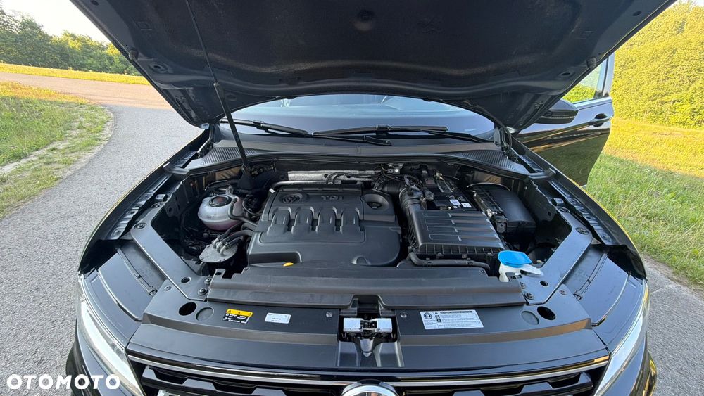 Volkswagen Tiguan 2.0 TDI SCR R-Line - 23