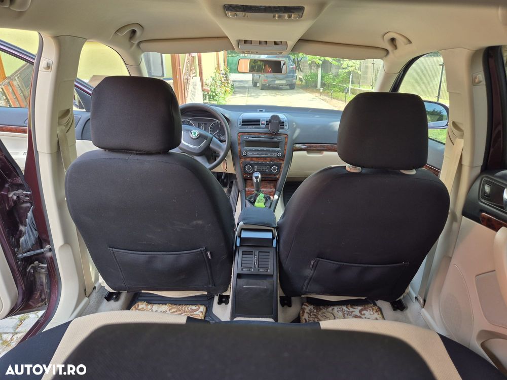 Skoda Octavia 1.2 TSI Ambiente - 10