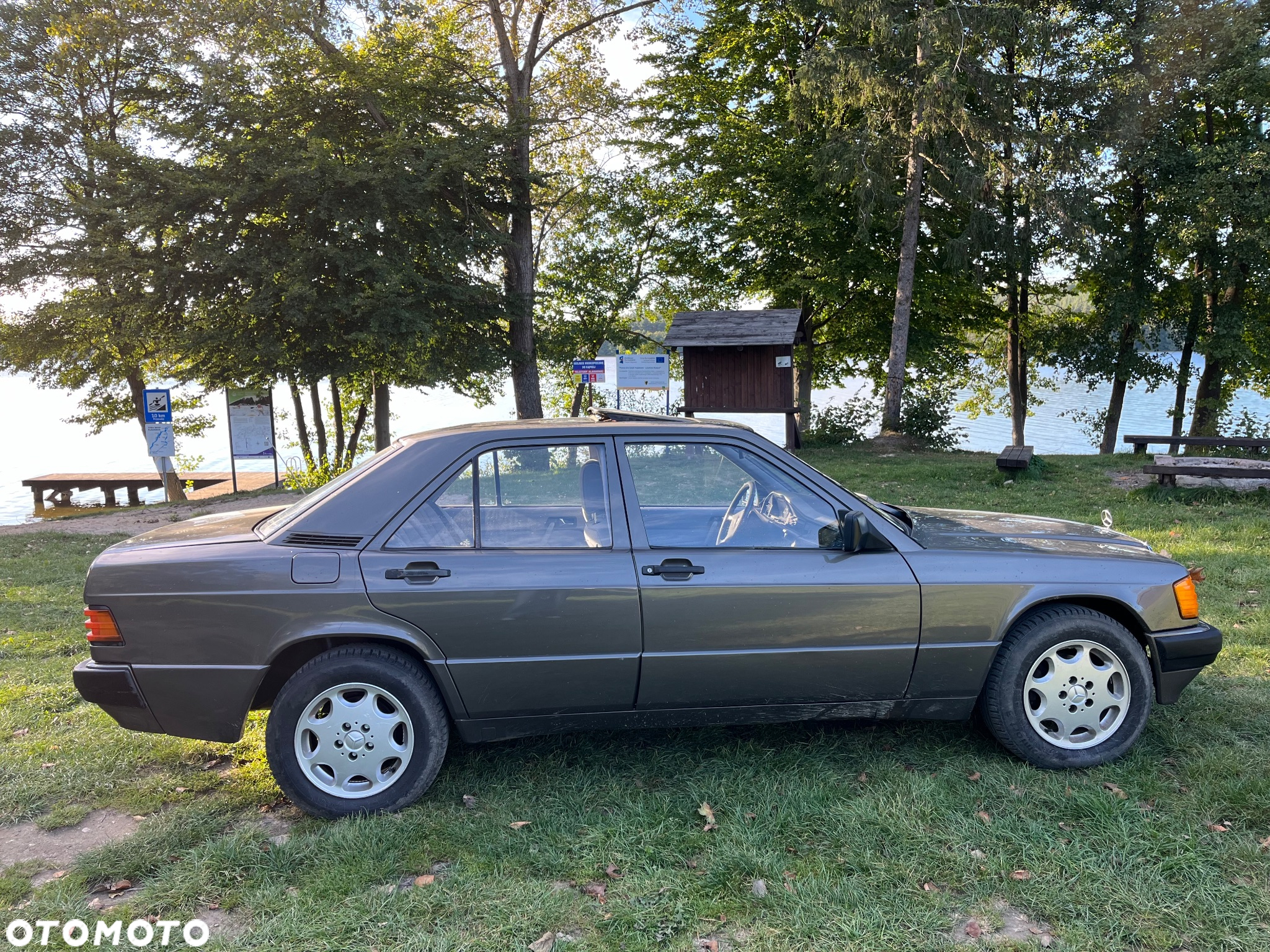 Mercedes-Benz W201 (190) - 7