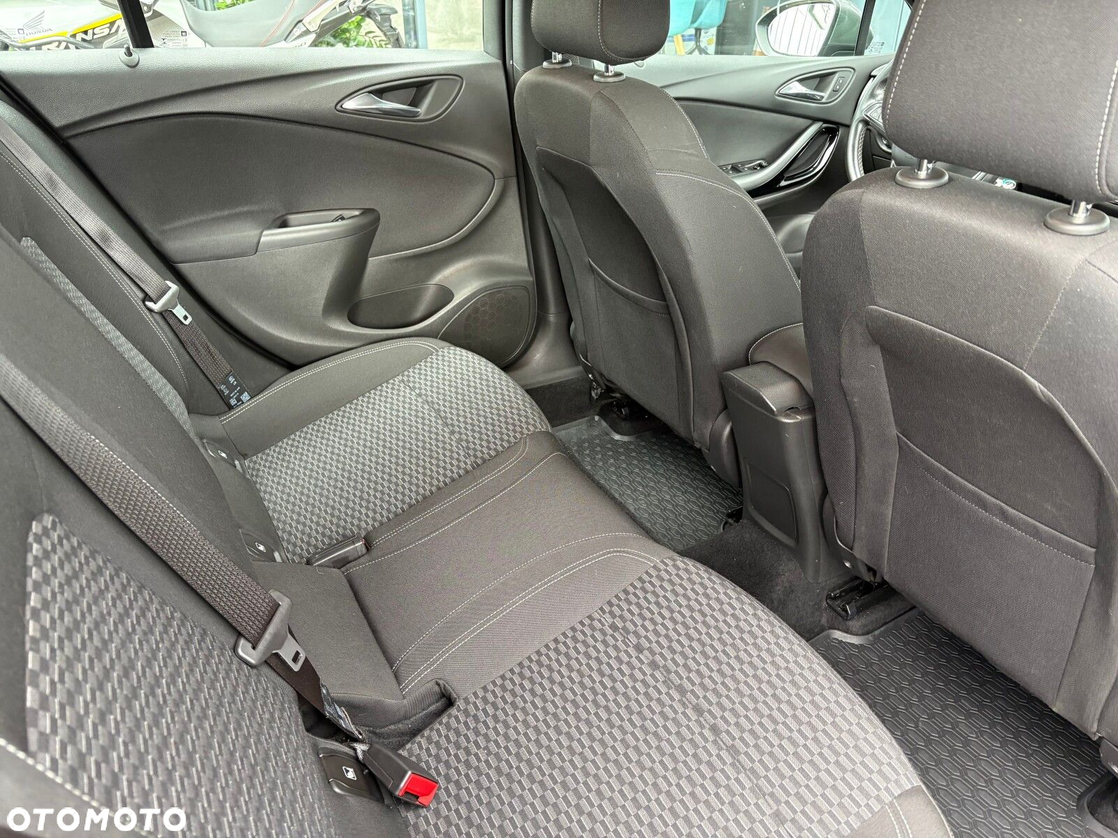Opel Astra - 14