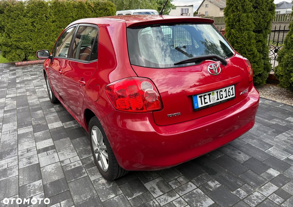 Toyota Auris 1.4 VVT-i Team - 10