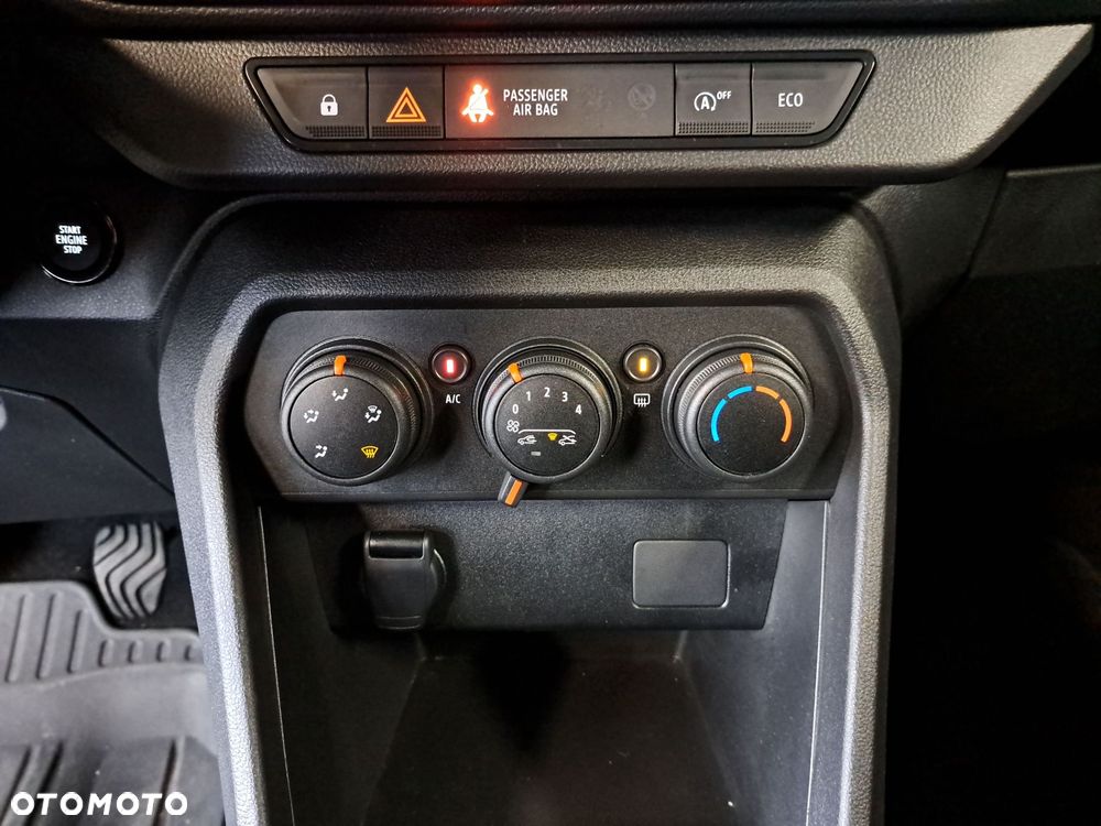 Dacia Sandero - 25